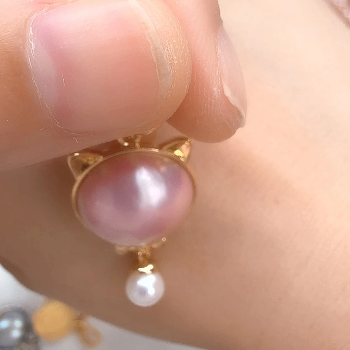 未镶嵌拼合珍珠（马贝珠）颈饰