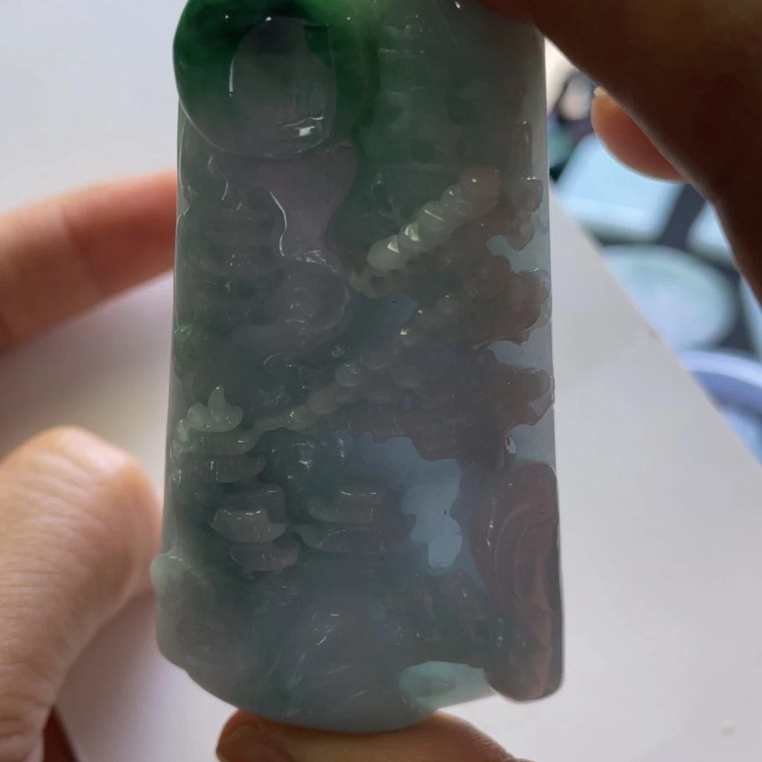 【闪购商品】翡翠未镶嵌颈饰辣阳绿山水牌