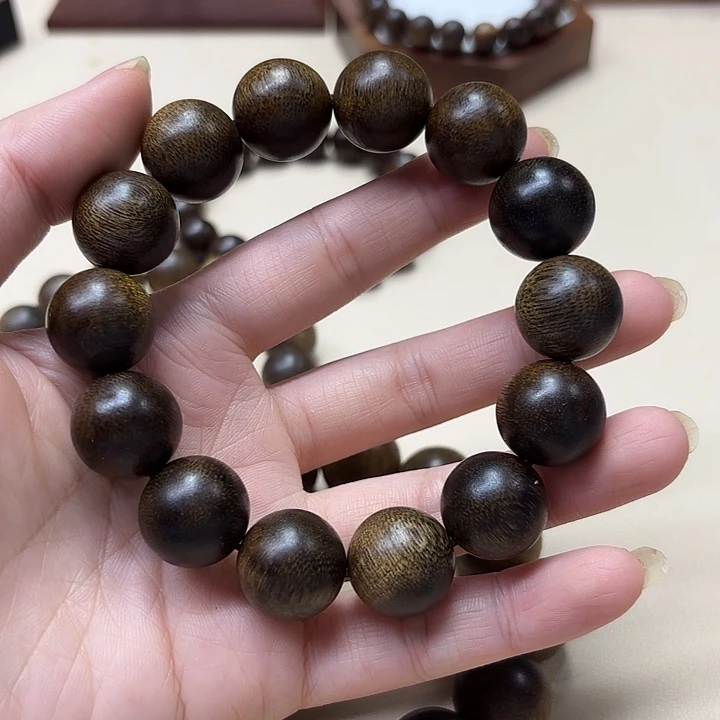 用***4沉香手串沉香手串16