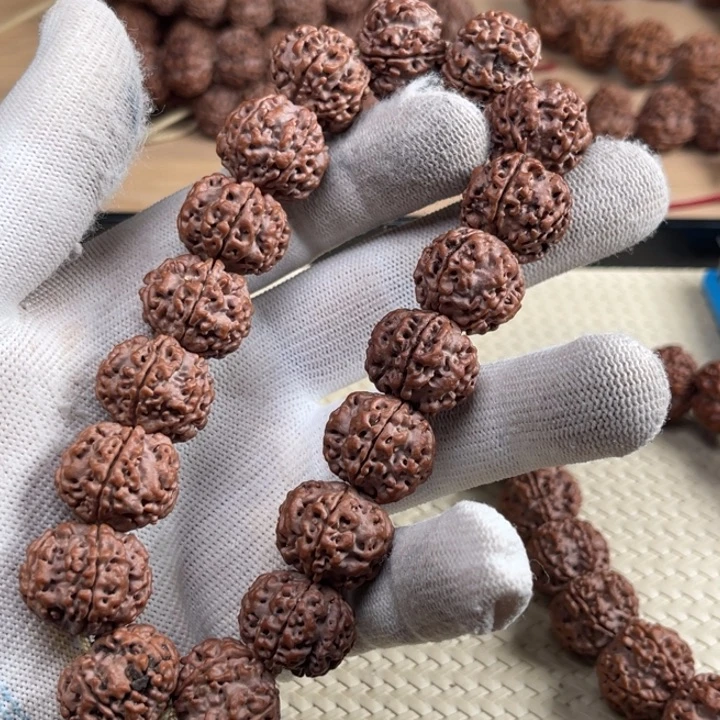 金刚菩提手串9****1古龙梅花油皮铁籽