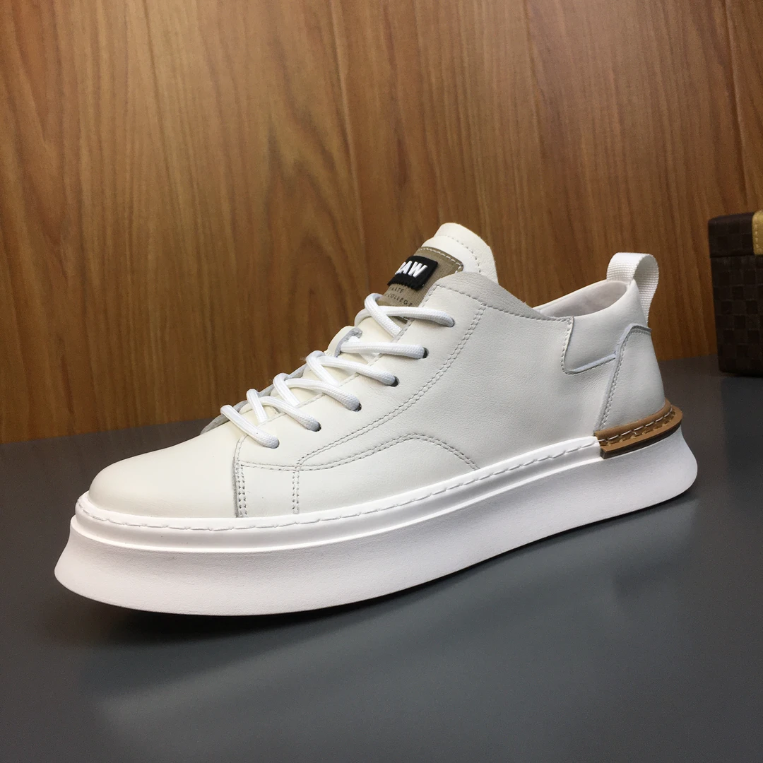 2025新款韩版真皮低帮鞋休闲百搭时尚软底单鞋休闲板鞋男士皮鞋