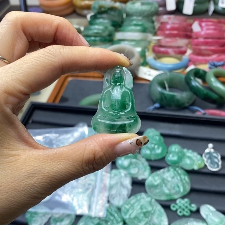 未镶嵌手镯石英质玉