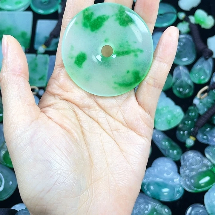 翡翠未镶嵌颈饰吊坠1