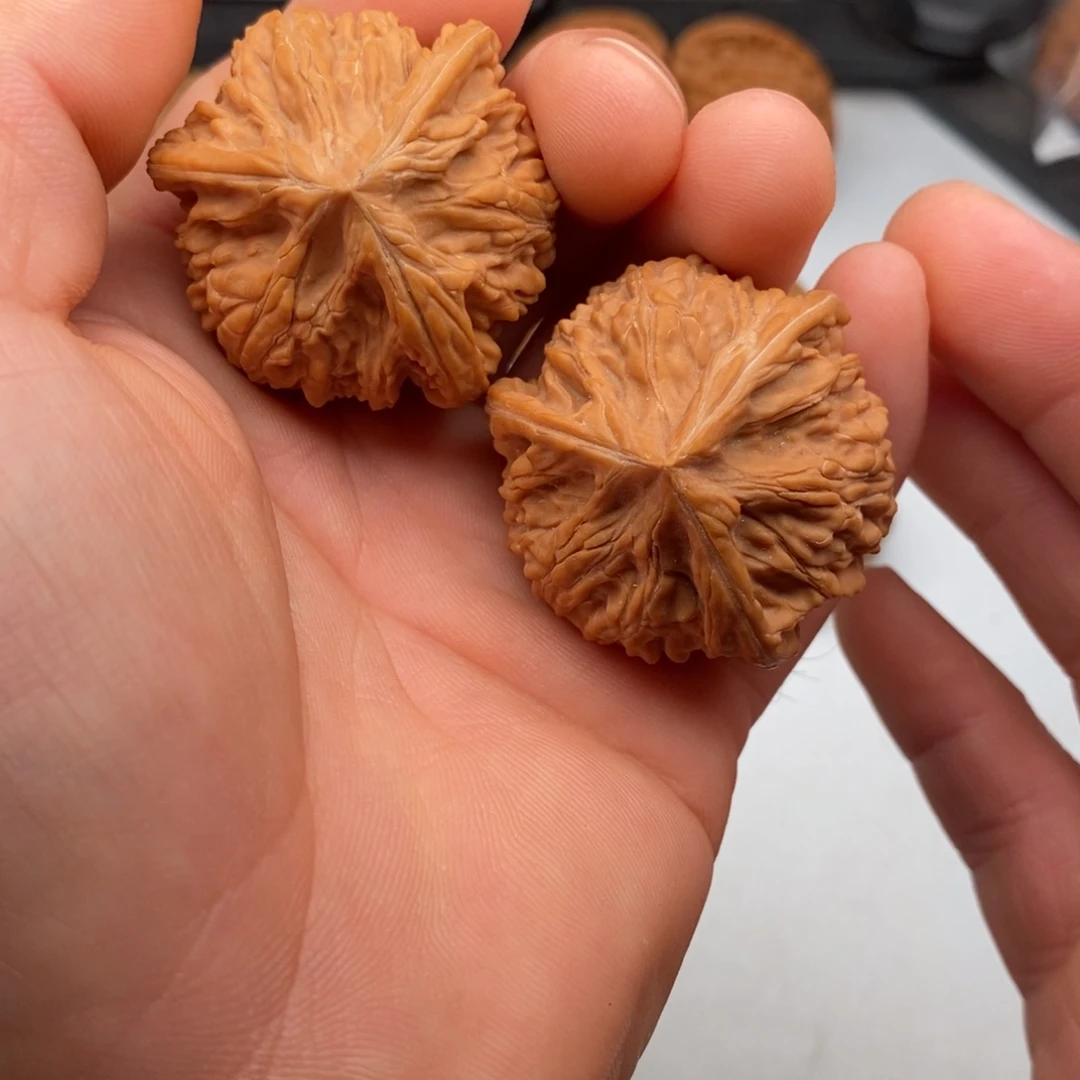 把件文玩核桃40玉龙粗筋三棱
