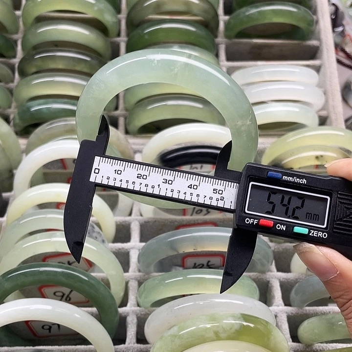 未镶嵌蛇纹石玉手镯104