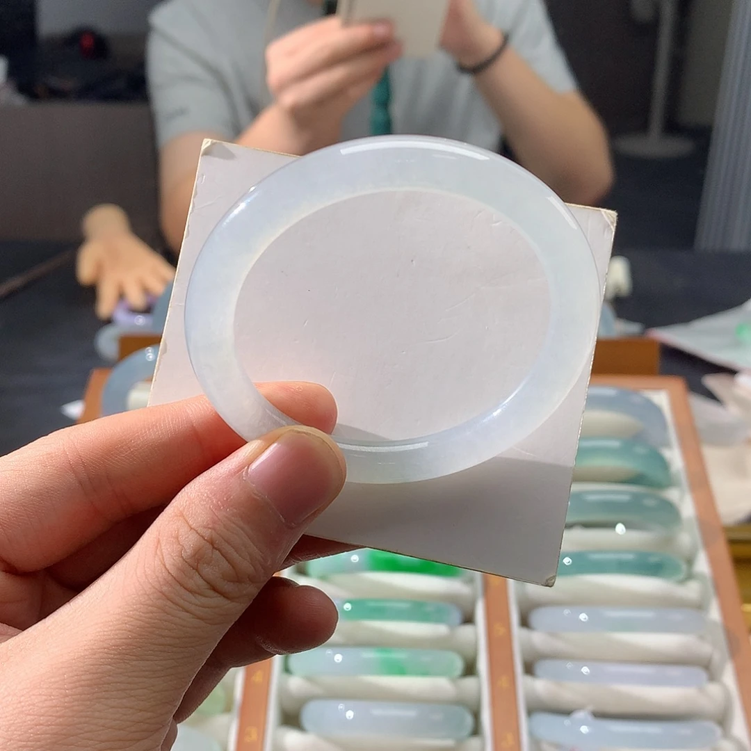 翡翠未镶嵌手镯糯冰美人条