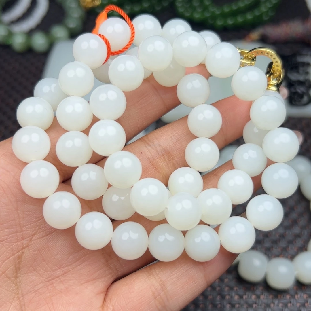 和田玉吊坠未镶嵌