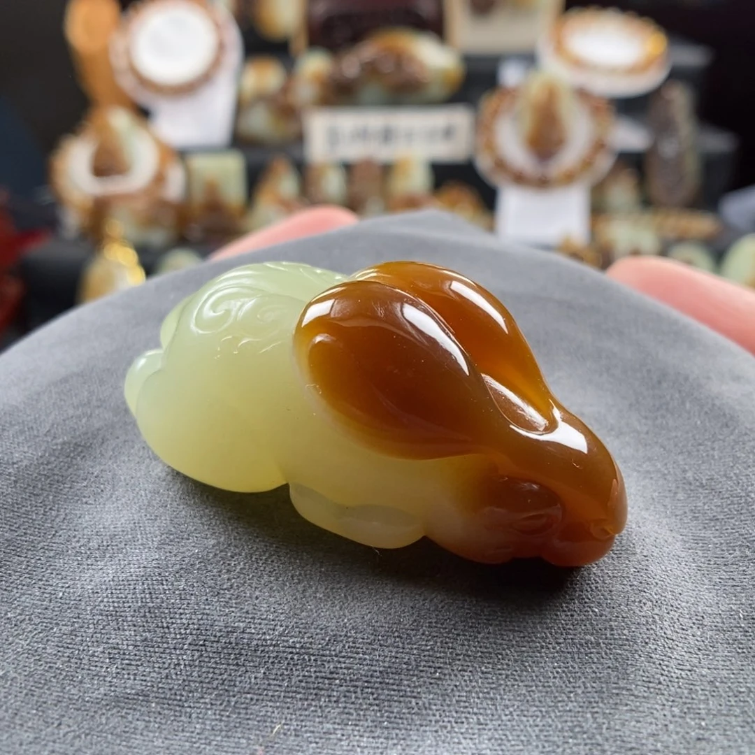 和田玉（糖玉）未镶嵌颈饰