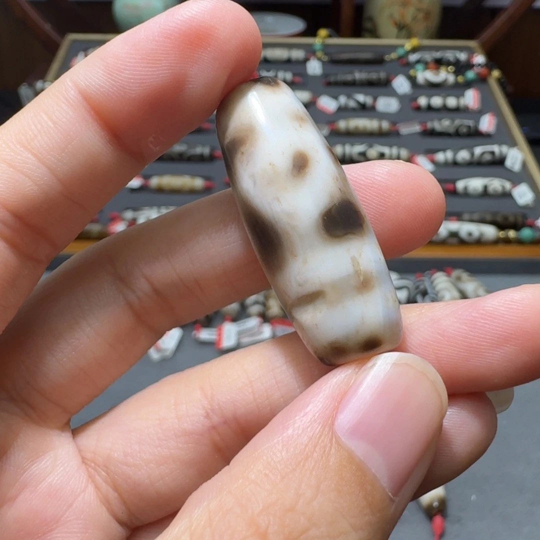 未镶嵌颈饰玛瑙/玉髓31