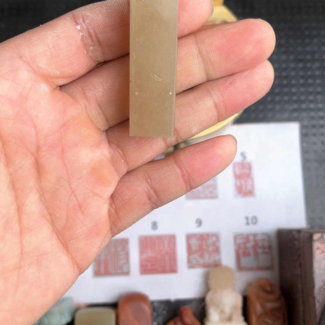 巴林石印石现场纯手工定制印章
