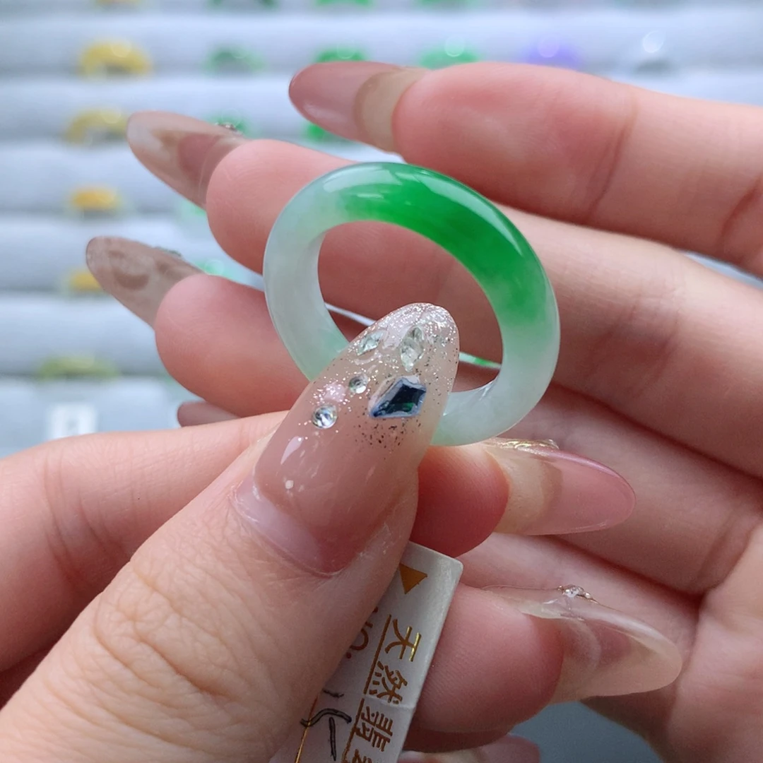 翡翠未镶嵌戒指15号