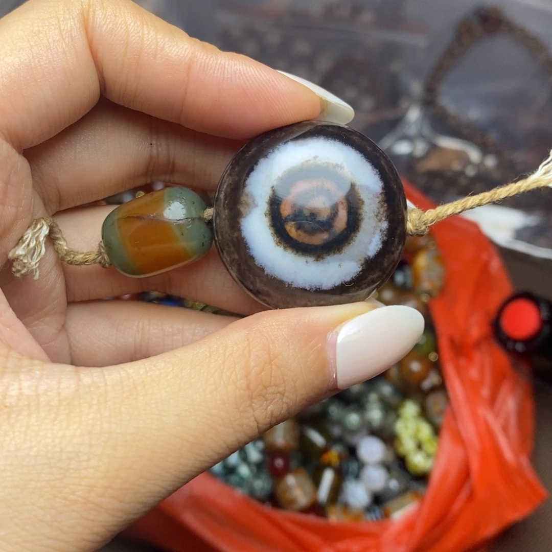 未镶嵌颈饰玛瑙/玉髓