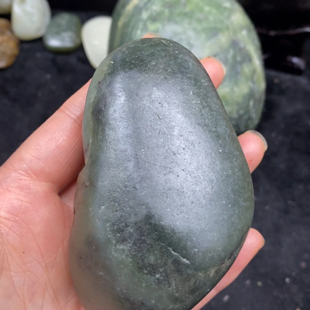 未镶嵌和田玉摆件