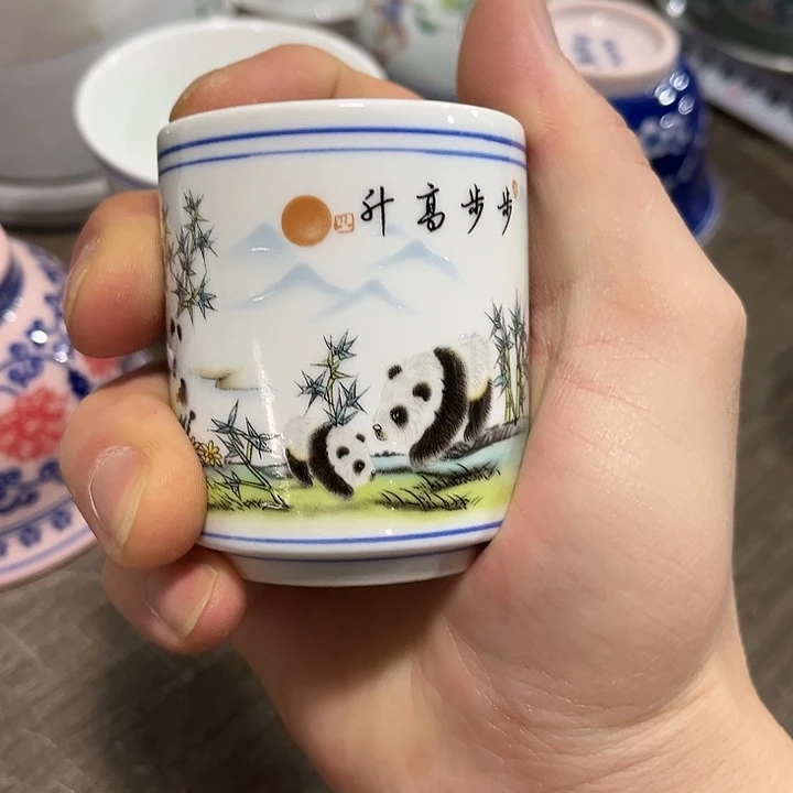 摆件/////景德镇陶瓷杯子。