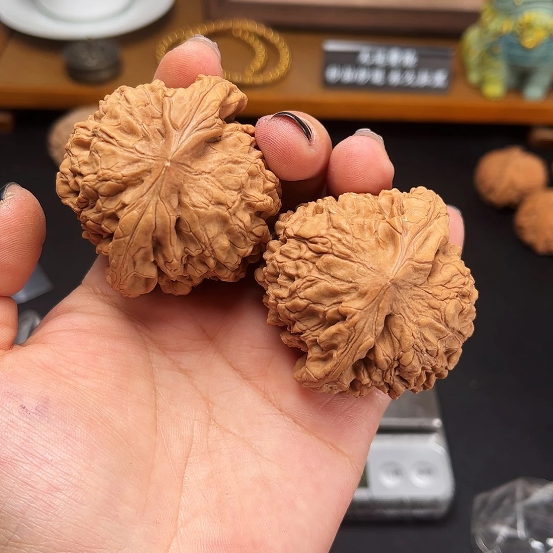 茕***兔吊坠文玩核桃龙鼎288