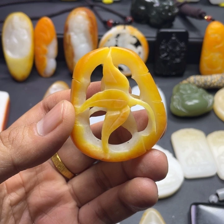 未镶嵌和田玉挂件