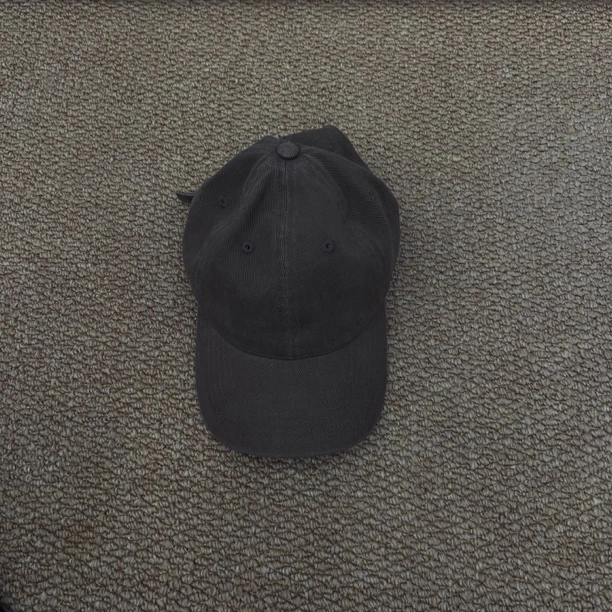 【Moboco】纯色显复古美式棒球帽