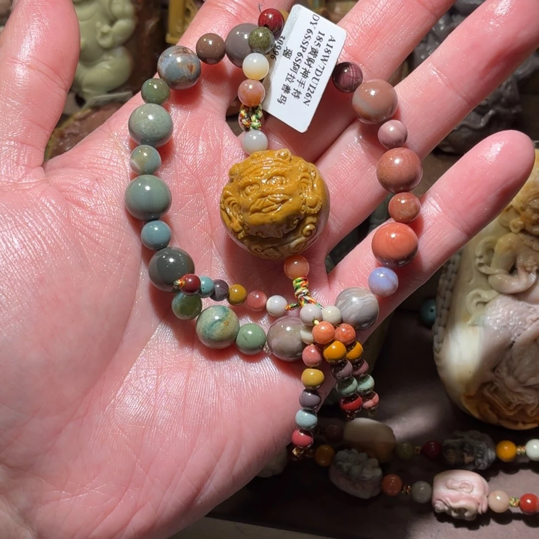 风***狼石英质玉未镶嵌手串1