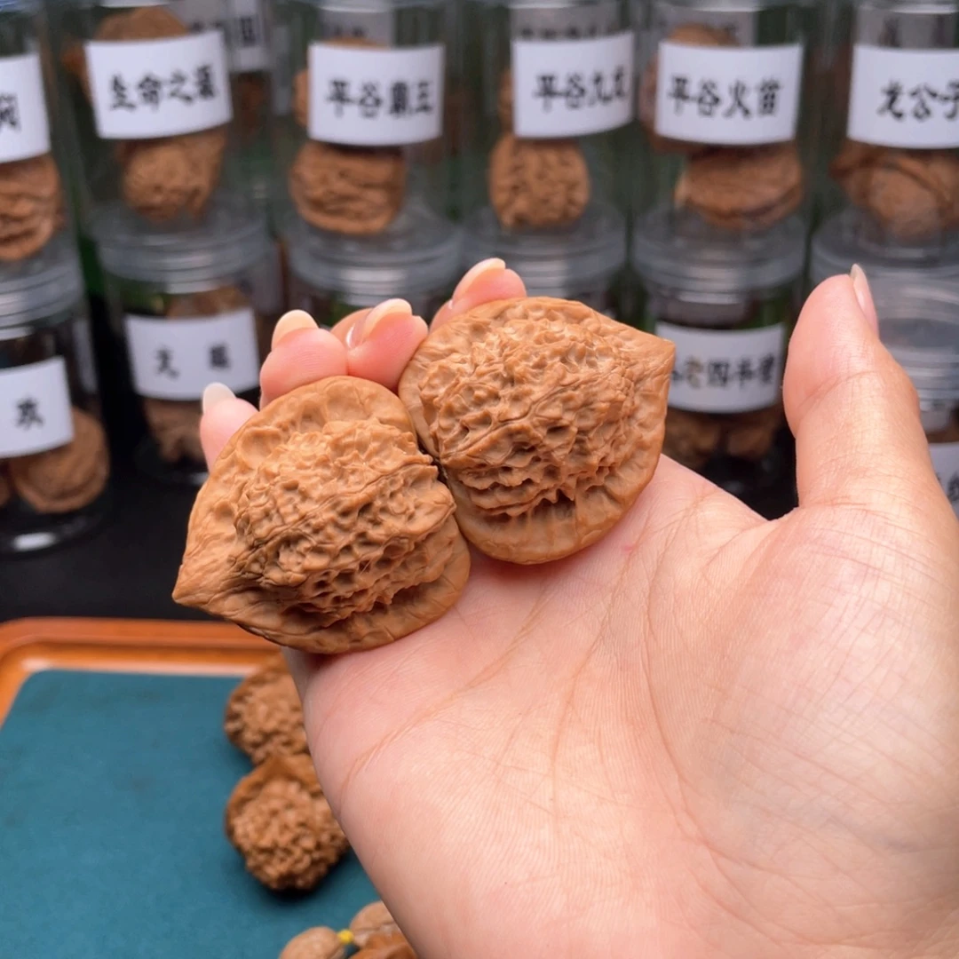 哐***斯吊坠桃核39尺全品朱雀