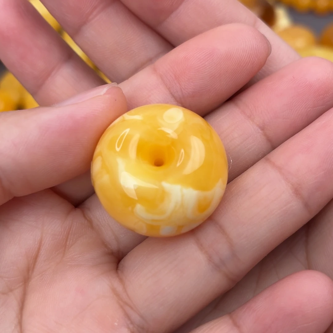 裸石琥珀未镶嵌橘橘白扣