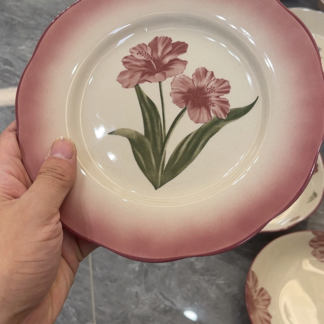 陶瓷微瑕餐具介意勿拍，满18飞！