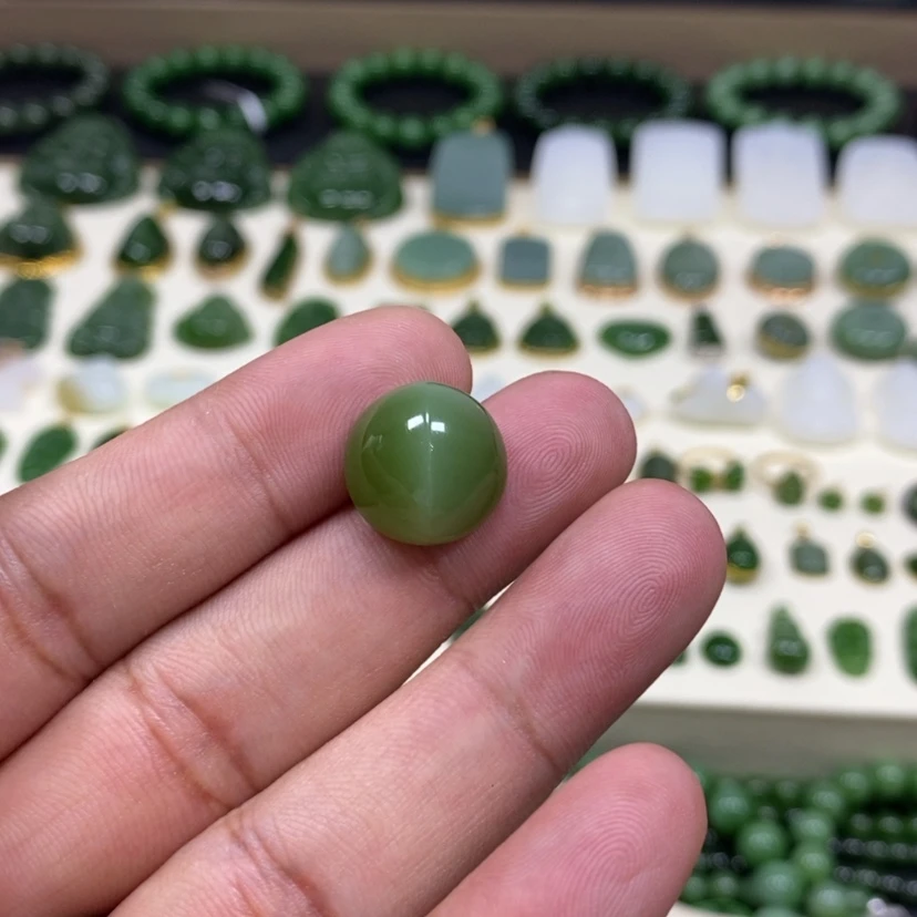 【闪购商品】颈饰未镶嵌和田玉（碧玉）予*.
