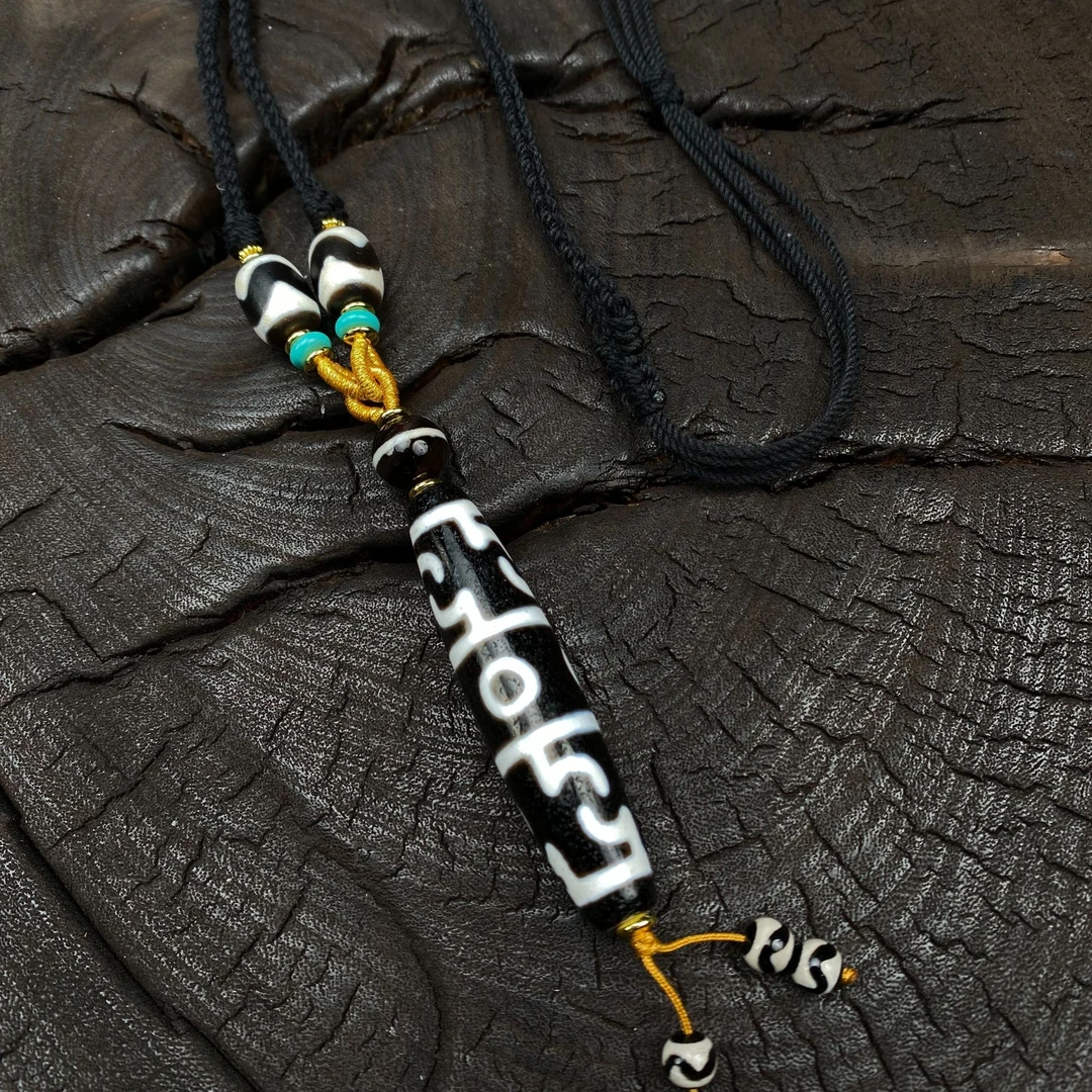 尺寸约57.5mmx13mm-仙叔珠宝精品黑白莲师三眼玛瑙珠锁骨链