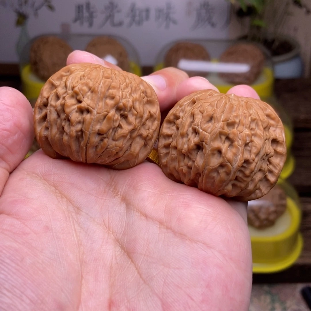 文玩核桃吊坠全品41尺磨盘正磨红皮山地