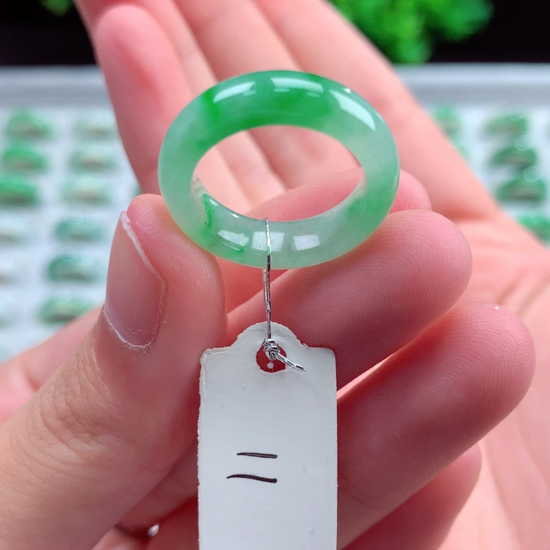 未镶嵌戒指翡翠天然