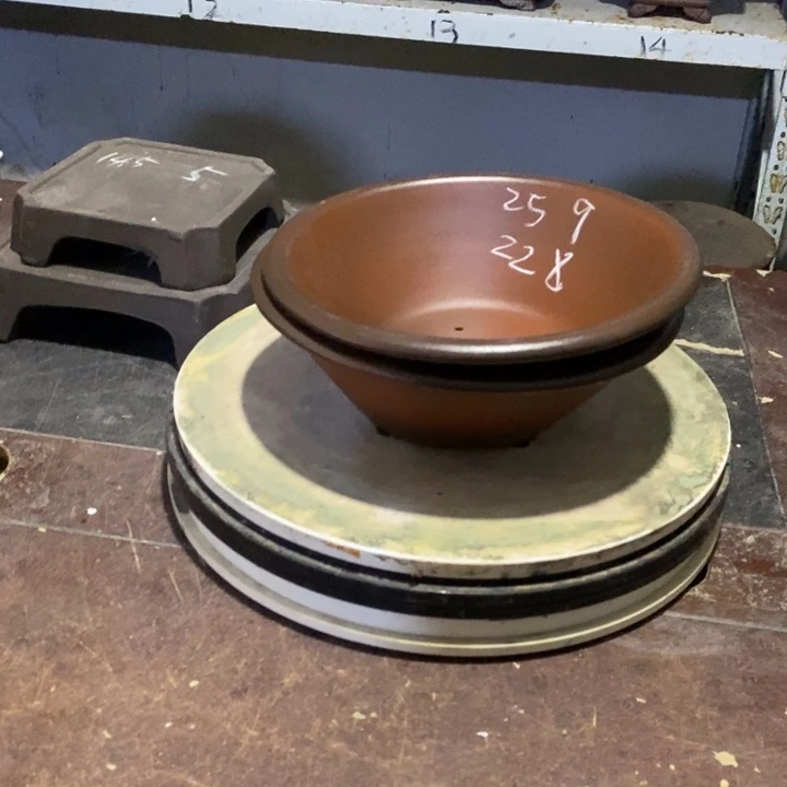 紫砂花盆自己看看