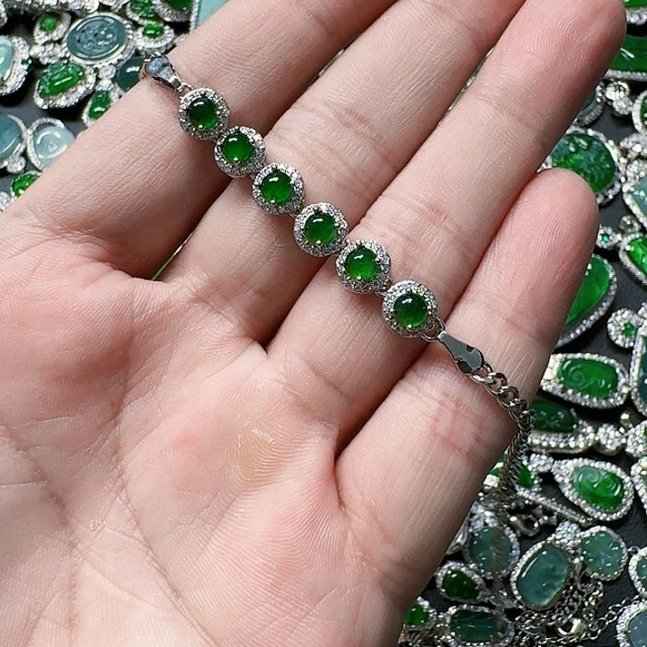 翡翠颈饰未镶嵌天然A货翡翠放漏