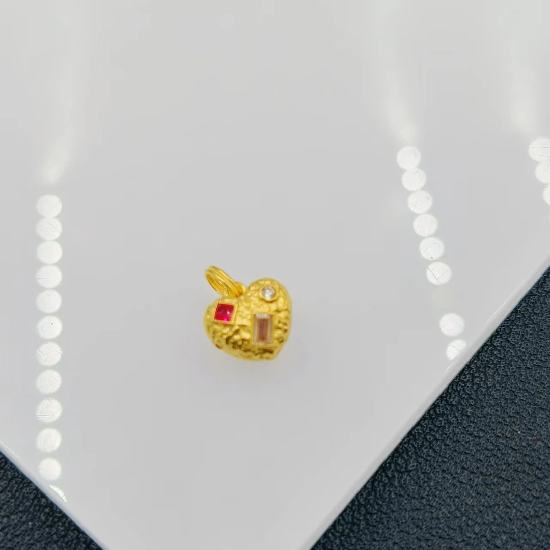 「戴琴珠宝」YZ3763-18K金爱心吊坠0.36-JPF(多样性发其一)