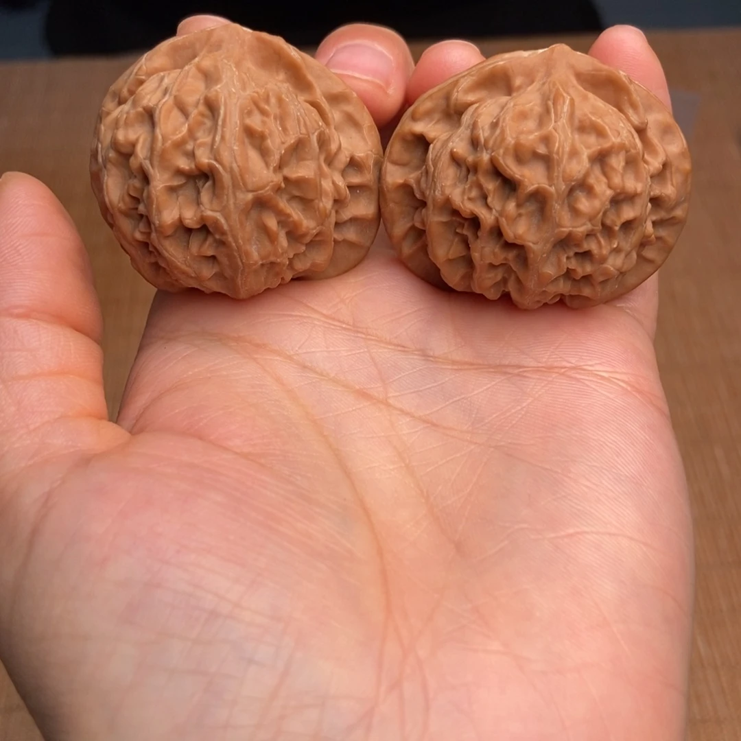 “***大叶紫檀（黑酸枝木类）宫灯