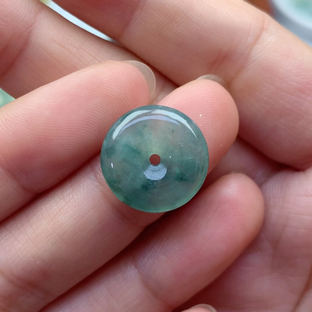 翡翠未镶嵌项链平安扣