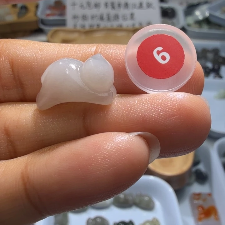 和田玉未镶嵌珠宝半成品