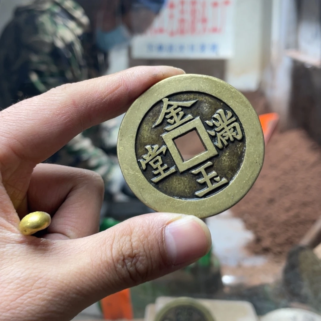 红***兵铜现代仿制工艺品