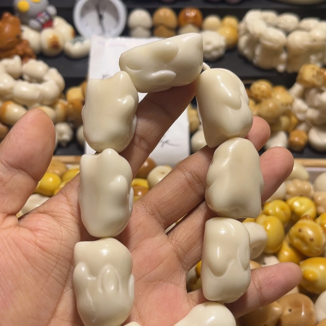 菩提根/象牙果吊坠大瑕