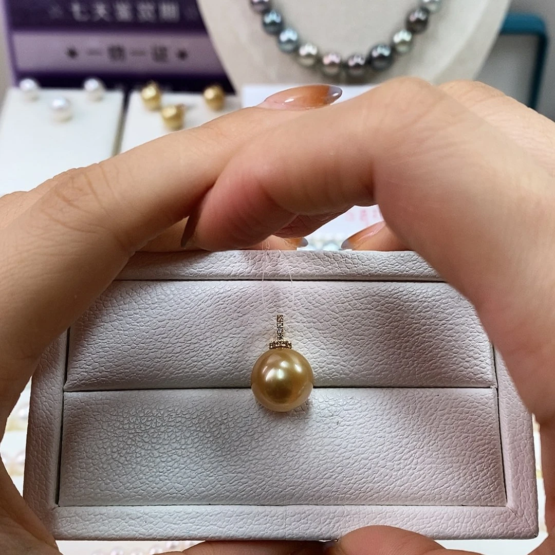 海水珍珠吊坠(不含链)18K金镶嵌12m南洋浓金珠吊坠（基本完美）