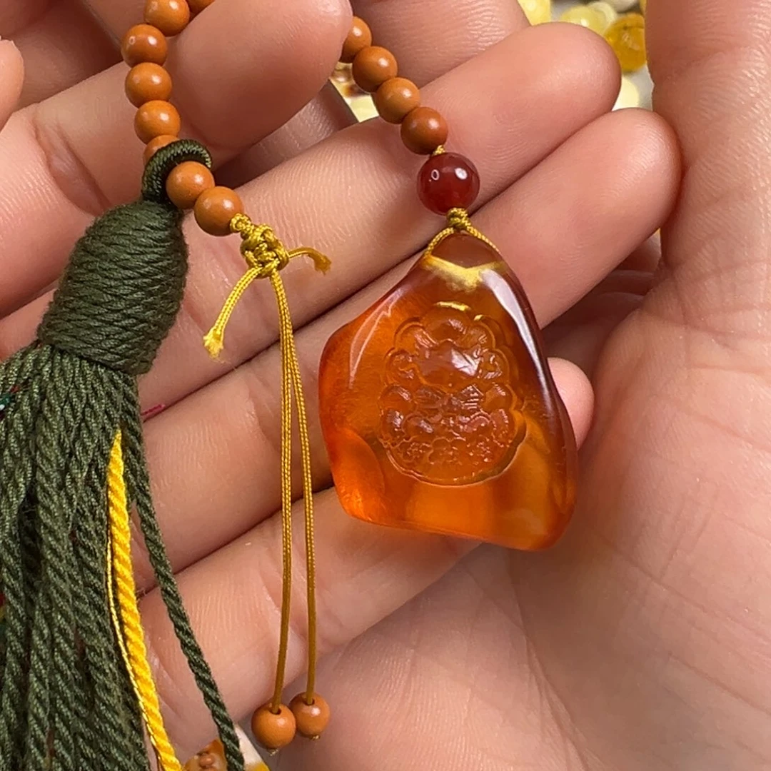 琥珀未镶嵌裸石琥珀