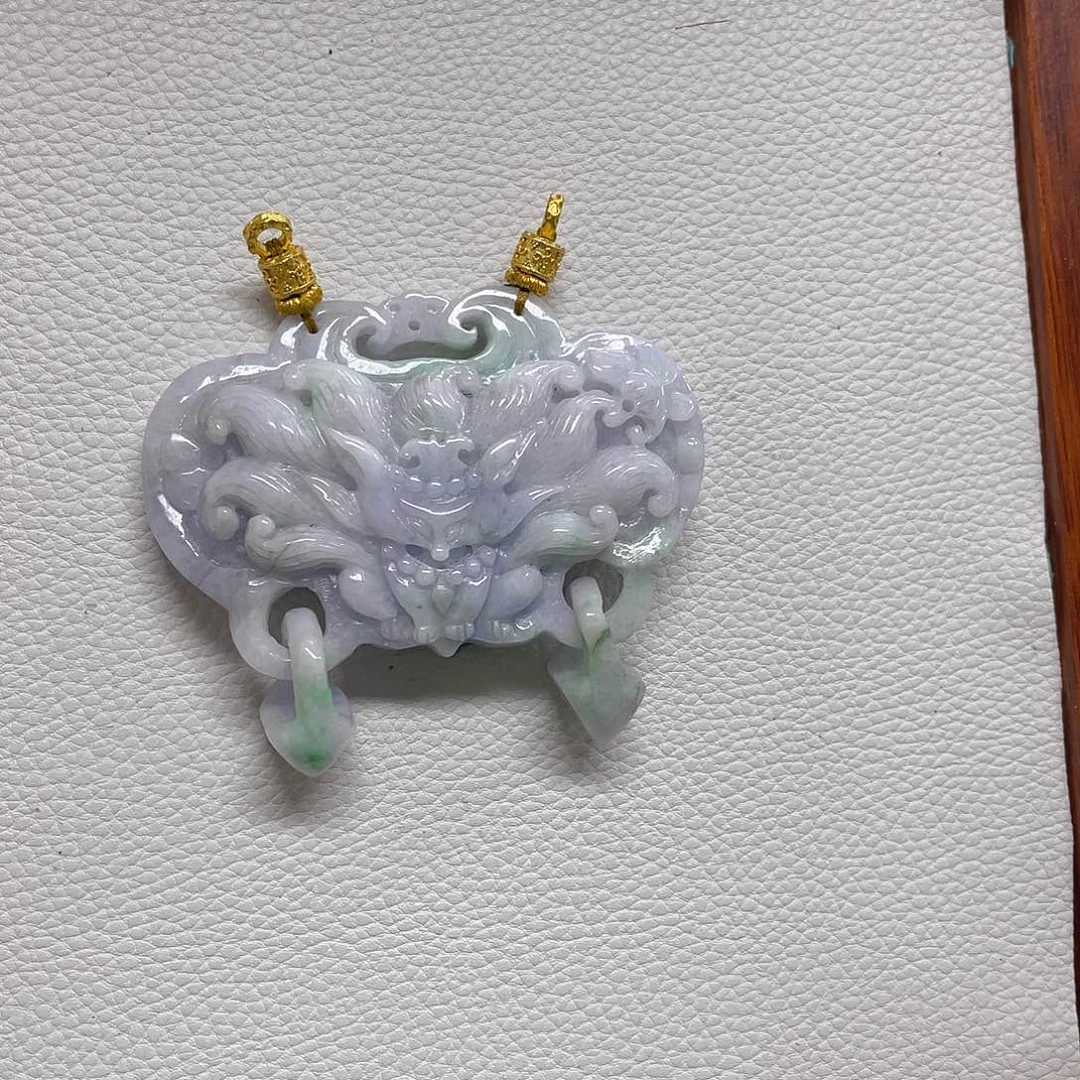 翡翠未镶嵌颈饰吊坠
