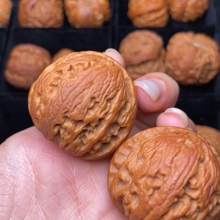 文玩核桃吊坠秦岭核桃