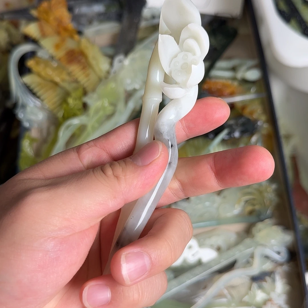 喜***食未镶嵌蛇纹石玉发饰