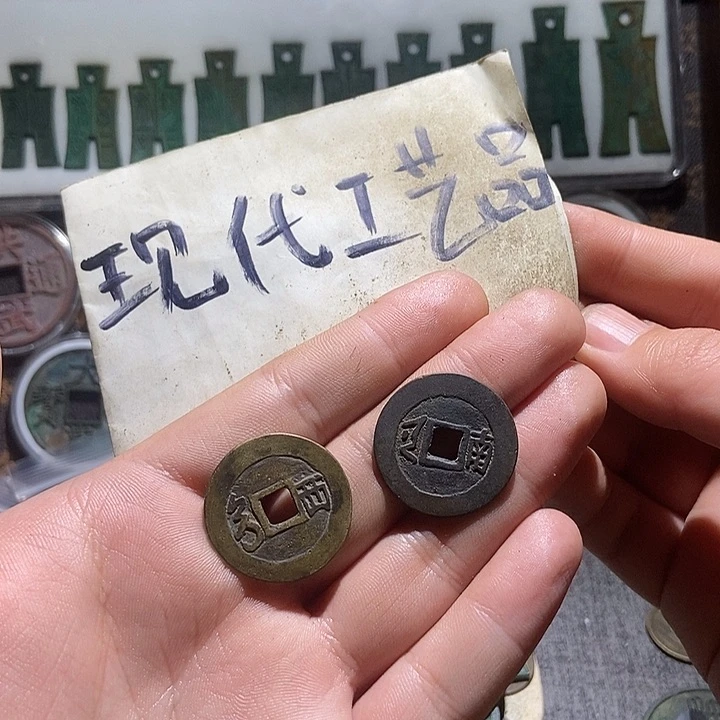 铜书***阁现代翻砂制作工艺品