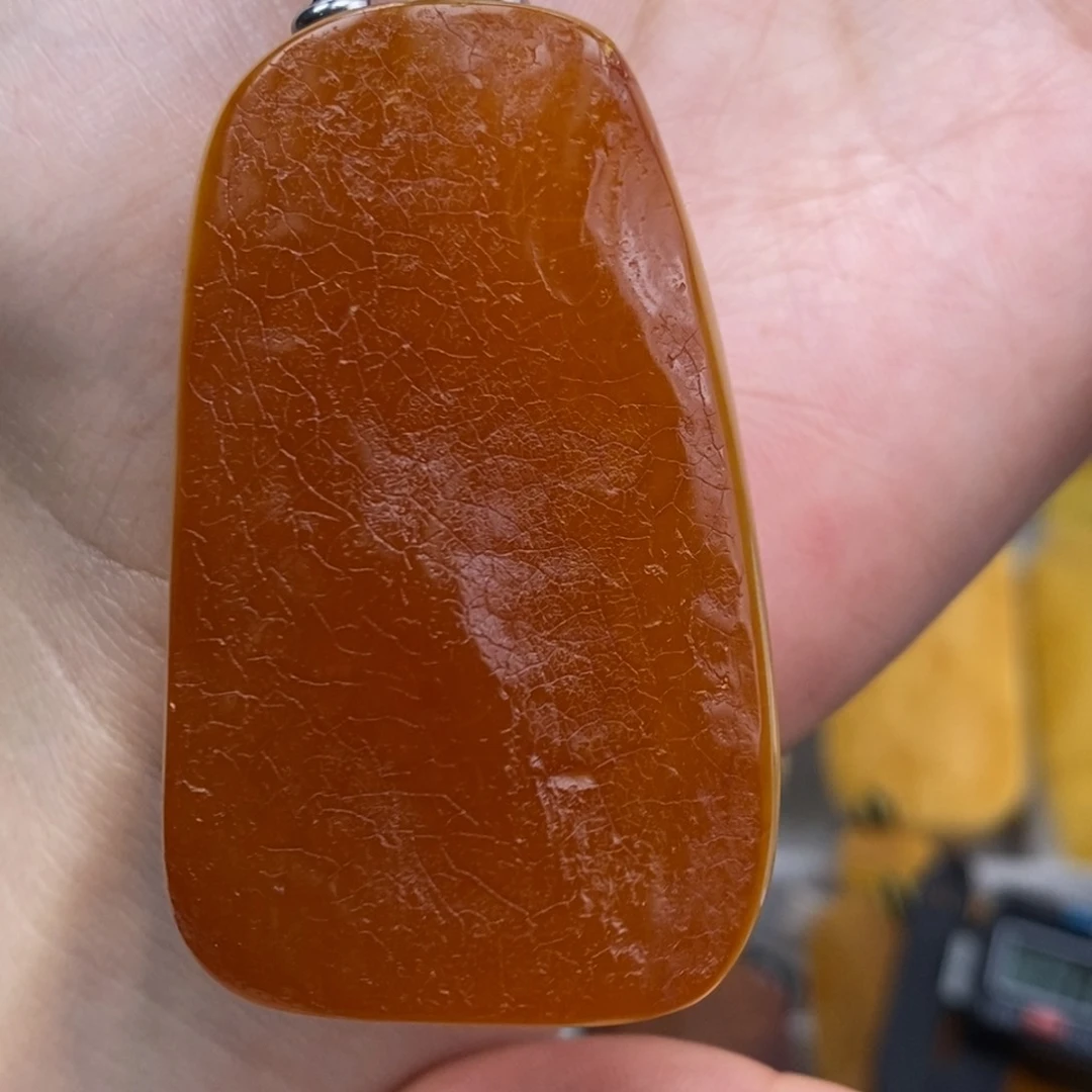 琥珀吊坠(赠链)未镶嵌