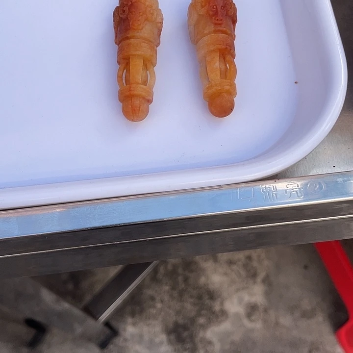 翡翠未镶嵌颈饰挂牌