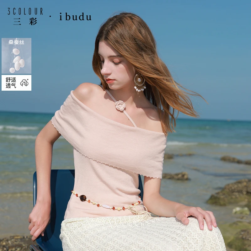 三彩ibudu2025夏季新款一字领花朵修身针织衫纯色短袖套头衫女