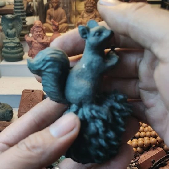 泥塑湫**人蓝药师香方松鼠一个