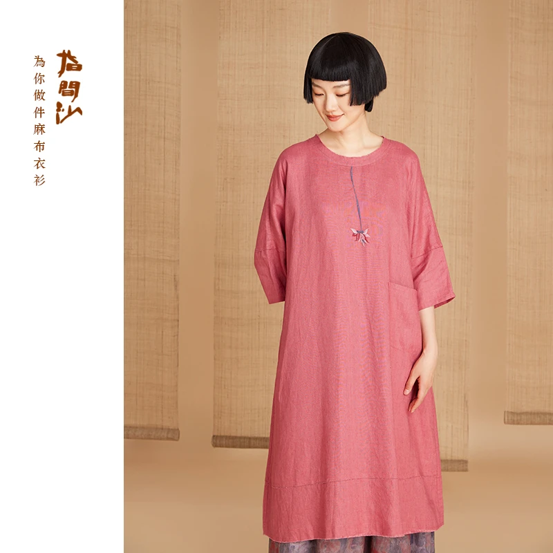 2535019指间沙原创女装 秋季新亚麻刺绣宽松版连衣裙圆领连肩袖