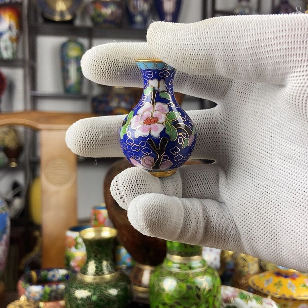 痛***称铜景泰蓝创汇小瓶