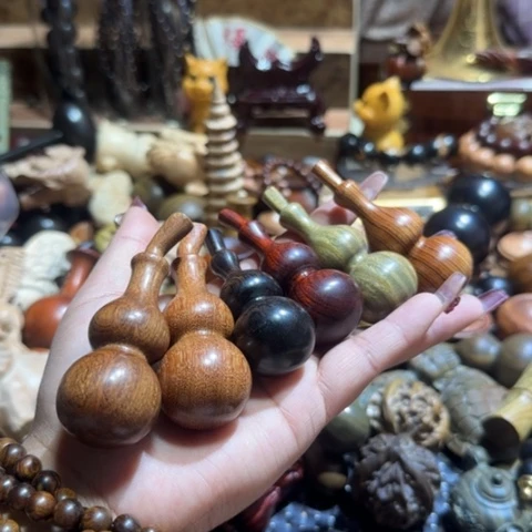 维腊木（绿檀）刘*J